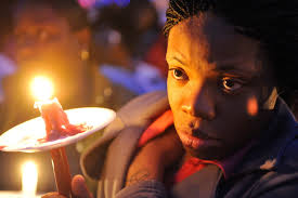 Crowd mourns four victims of Peoria house fire