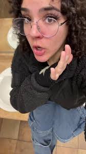 me talking abt my fansly account ;) shameless plug