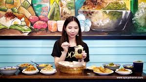 From low & high rise developments to luxurious villas, we promise convenience & comfort at ara damansara. A Taste Of Malaysian Nyonya Flavors At Kakatoogo Petaling Street Kl Spicy Sharon A Malaysian Lifestyle And Food Blog