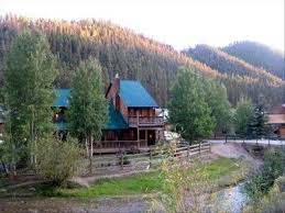 On The River Luxury Red River Cabin W Pool Table In Town 2 Balcony 3 Kings Red River River Cabin Red River Cabin Vacation