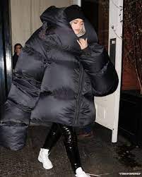 Adalekanyag Poggyasz Kosar Balenciaga Jacket Meme Apartmani Pineta Com