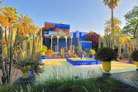 Vielleicht gerade weil marrakesch so nah an der trockenen wüste liegt, kommen mir die gärten in dieser stadt so besonders vor. Majorelle Garten Berber Museum Und Camel Ride Tour Von Marrakesch 2021 Tiefpreisgarantie
