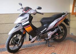 Hari ini saya akan membahas modifikasi motor kawasaki. Kawasaki Zx130 Motor Yang Sering Dicaci Nabrak Meledak Gridoto Com