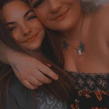 Samantha-Luttrell Profiles