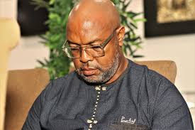 A un certain âge, il faut savoir concentrer son énergie uniquement sur les  choses importantes, celles qui te permettent d'avancer. À un certain âge,  il faut savoir que toutes batailles ne méritent