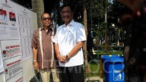 Luhut dijuluki menteri segala bidang, karena pernah. Antre Nyoblos Luhut Sapa Tetangga Dan Layani Permintaan Selfie Bisnis Tempo Co