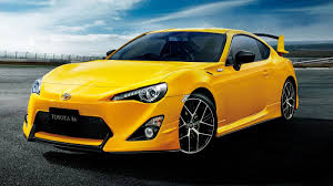 The toyota 86 is a 2+2 sports car jointly developed by toyota and subaru, manufactured at subaru's gunma assembly plant along with a badge engineered variant, marketed as the subaru brz. 2015 Toyota 86 Yellow Limited Top Speed