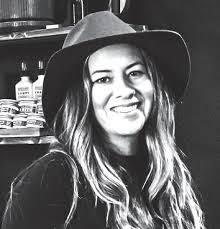 Kimberlee Nichols's Instagram, Twitter & Facebook