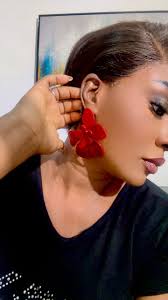 IL A PRIS MON ARGENT POUR ÉPOUSER...