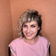 Bangs are cut asymmetrical with choppy short and wispy longer parts. 24 Short Asymmetrical Bob Hairstyles Trending In 2021