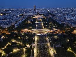 Discover the Trocadero and Eiffel Tower with Take Walks