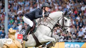 Follow the best athletes in the world and find out who won the most gold, silver and bronze medals. Herpesvirus Im Reitsport Hoffen Auf Eindammung Des Virus Sport Dw 23 03 2021