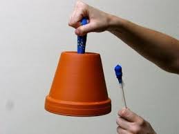 20 Instrumentos Musicales Caseros Actividades Para Educacion Infantil Bloglovin Homemade Instruments Homemade Musical Instruments Diy Instruments