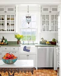 Our Best Cottage Kitchens Small White Kitchens Classic White Kitchen White Cottage Kitchens