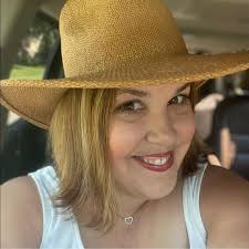 Alyvia Elliott (@livycel) • Threads, Say more