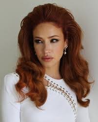 Tracey Krause's Instagram, Twitter & Facebook