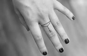 Tatuajes De Rosarios Con Su Significado Disenos E Ideas Tatuing