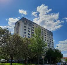 Geschirrspüler, waschmaschine, badewanne, fahrstuhl, möglichkeit eines tiefgaragenstellplatz. Wohnungen