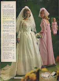 Pin By Jean Bowen On Memory Lane Bridal Gowns Vintage Vintage Bridal Fashion Wedding Dresses Vintage