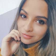 Jacqueline Recinos's Instagram, Twitter & Facebook