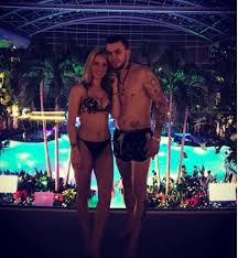 Elly cristian shonea 13 august 2015 p 12. Elly Si Cristian Gafa ColosalÄ Pe Instagram Cum Au Fost Surprinsi Cei Doi Fosti ConcurenÅ£i De La MireasÄ Pentru Fiul Meu Este Interzis Antena 1