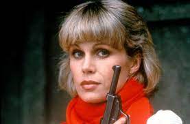 Maybe you would like to learn more about one of these? Chapeau Melon Et Bottes De Cuir Arte Joanna Lumley Absolument Fabuleuse