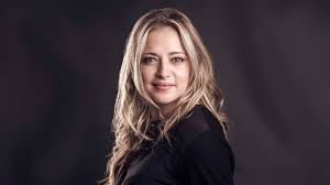 Mix esplosivo di intelligenza e bellezza, spigliatezza e quel pizzico di sfrontatezza che non guasta mai. Intervista A Veronica Gentili Boicottaggio Facebook E Un Tentativo Di Controllo Attraverso Il Denaro Il Riformista