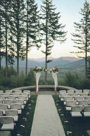 Charming Pnw Wedding At Anderson Lodge Junebug Weddings Wedding Venues Oregon Wedding Venues Washington State Outdoor Wedding