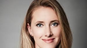 Laura Fischer's Instagram, Twitter & Facebook