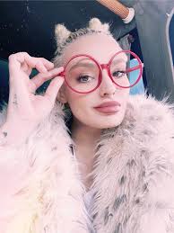 What are the biggest struggles of digital nomads?