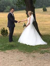 Maybe you would like to learn more about one of these? 64 Astrapahl Brautmoden Und Abendkleider Bleckede Ideen Braut Und Abendmode Brautmode Schone Kleider