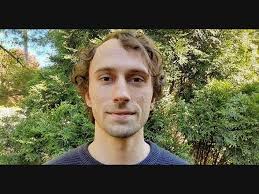 Oakton Honors Student of the Year eyes becoming academic author