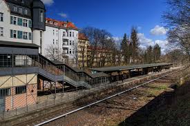 Der botanische garten wird zwischen 1897 staudenmarkt und tropische nächte: Bahnhof Berlin Botanischer Garten Wikipedia
