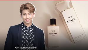 Hello army~ i don't know about you, but i, as an international fan who have never seen bts in real. Selalu Fresh Dan Segar Inilah 7 Parfum Member Bts Times Indonesia