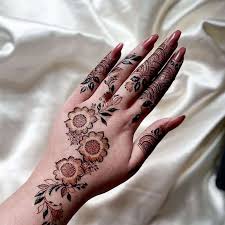 Henna is technically a permanent stain. Best Temporary Tattoos 2021 9 Things You Need To Know Saved Tattoo