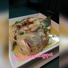 Umpan ikan mas memang tersedia di beberapa toko ikan dan toko pancing, namun dengan membuat sendiri tentu akan lebih berikut ini beberapa resep rahasia umpan ikan mas dan cara membuatnya. Resep Gulai Kepala Ikan The Happy Housewife