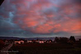 Aus den messdaten erstellt meteoschweiz prognosen, warnungen und klimaanalysen. Andreas Prasch On Twitter Fire In The Sky Sunset Sonnenuntergang Abendrot Bodensee Lakeofconstance Nonnenhorn Alpinwetter Kschwanke Marcuswadsak Wetterring Radio7de Schwaebische Allgaeu Vorarlberg Ap Magazine