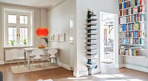 A variety of linens and rich browns punctuated by small colorful accents gives a warm and inviting look to the room. 5 Decorating Ideas For Small Spaces For Spring 2013 Everything Simple