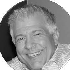 Stuart Strauss's Instagram, Twitter & Facebook