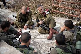 בתל אביב, ראשון לציון, פתח תקוה, ירושלים, באר שבוע וגם מזכרת בתיה, שפים פותחים מסעדות, יזמים מקימים מתחמי קולינריה ומסעדנים משלבים בין מזרח אסיה למזרח התיכון. ××'×™×' ×›×•×›×'×™ Wikiwand