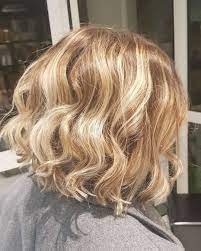 Salon Artiste Coiffure On Instagram Joli Carre Wavy Coupe Et Technique Realisees Par Marion Blond Mechesblondes Omb Hair Styles Long Hair Styles Beauty