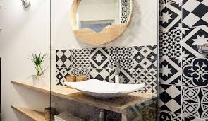 Pour vous inspirer, nous avons sélectionné 30 idées de carrelage de salle de bain. Carrelage Petite Salle De Bain Cote Maison