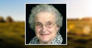 Fern Warren's Instagram, Twitter & Facebook