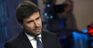 O presidente da câmara dos deputados, roberto fico, outro líder do m5e, também se pronunciou a favor do governo liderado por draghi, assim como o fundador do movimento, beppe grillo, entre os. Mandato Esplorativo A Fico Le Reazioni Di Maio Favorira Il Dialogo Per Nuovo Governo Conte Renzi Scelta Saggia Ora I Contenuti Il Fatto Quotidiano