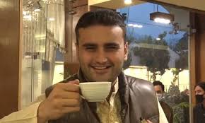 Burak özdemir, nicknamed czn burak, is a turkish chef and restaurateur. Czn Burak Thinks Pakistan Tea Is Fantastic Czn Burak Opening A Restaurant Fantastic