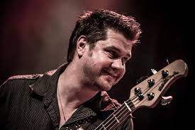 Lindsay Coulson Leaves King King