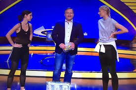 Die rede ist natürlich von „schlag den star. Schlag Den Star Lena Gercke Und Lena Meyer Landrut Liefern Langste Show Aller Zeiten Kolner Stadt Anzeiger