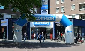 Taekwondo doboks en gordels bescherming accessoires bekers en medailles. Decathlon Indebuurt Enschede