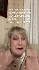 Cathy Auld's Instagram, Twitter & Facebook