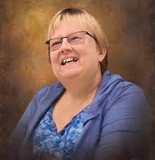 Earlene Humphries's Instagram, Twitter & Facebook